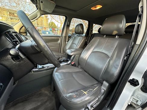 Used 2005 MAZDA Tribute s w/ Package 3 image 11