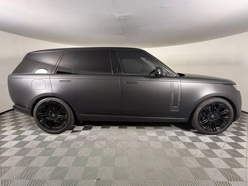 Used 2023 Land Rover Range Rover Long Wheelbase SE AWD/4WD image 8