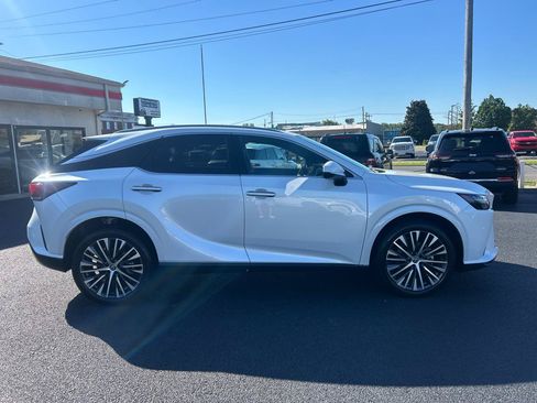 Used 2023 Lexus RX 350 Premium Plus w/ Cold Area Package FWD image 4