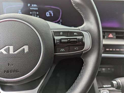 Used 2025 Kia Sportage EX image 14