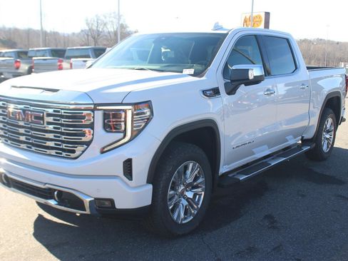 New 2026 GMC Sierra 1500 Denali w/ Technology Package image 3