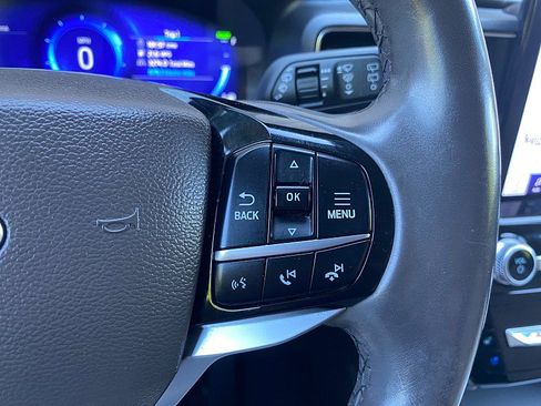 Used 2023 Ford Explorer Platinum w/ Technology Package AWD/4WD image 53