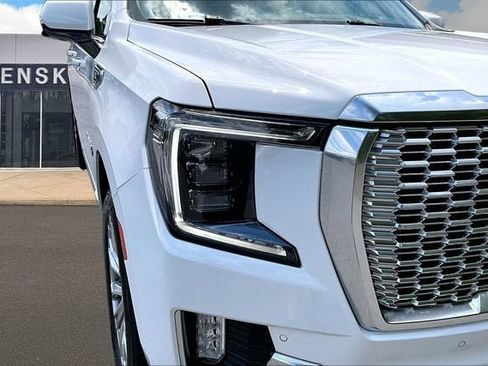 Used 2023 GMC Yukon XL Denali AWD/4WD image 30