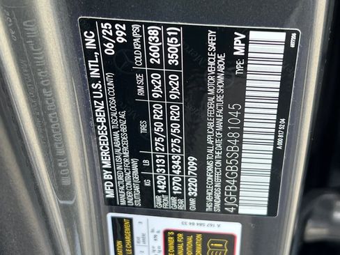 Used 2025 Mercedes-Benz GLE 450e 4MATIC image 27