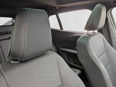 Used 2025 BMW X2 xDrive28i image 14