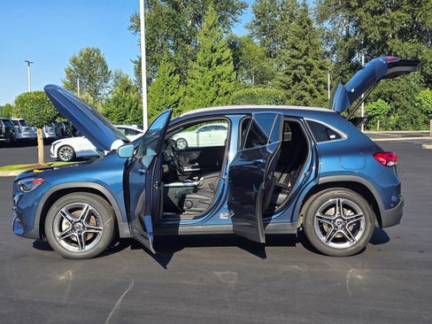 Used 2022 Mercedes-Benz GLA 250 4MATIC image 11