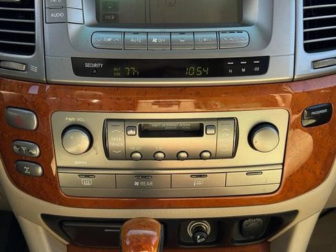 Used 2005 Lexus LX 470 4WD image 12