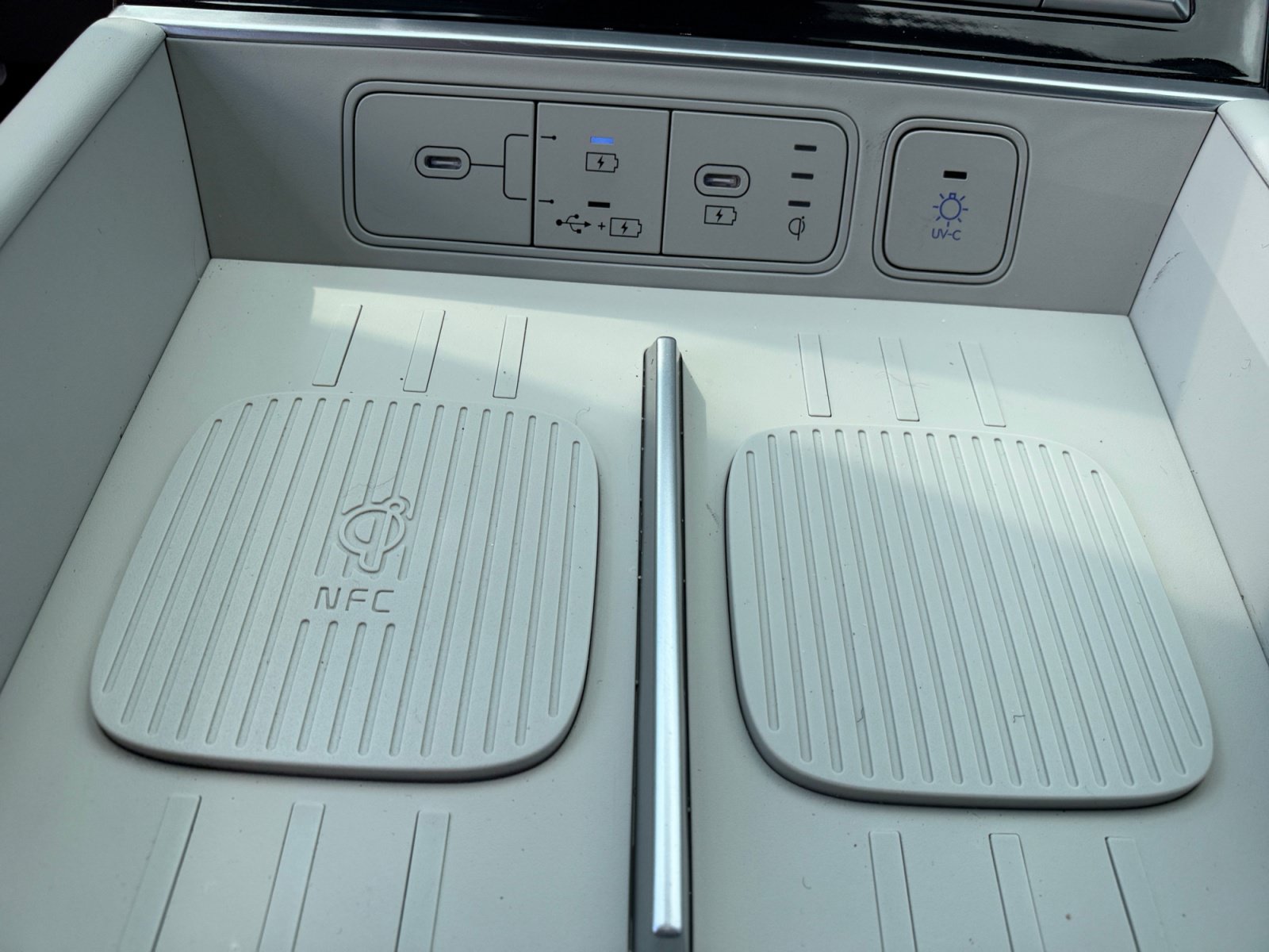 Certified 2025 Hyundai Santa Fe Limited FWD image 31