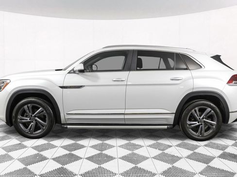 Used 2024 Volkswagen Atlas Cross Sport SEL R-Line AWD/4WD image 23