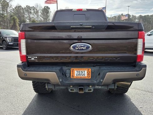 Used 2019 Ford F250 Lariat w/ Lariat Ultimate Package image 7