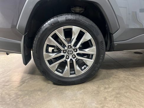 Used 2020 Toyota RAV4 Limited w/ All Weather Liner Package AWD/4WD image 9