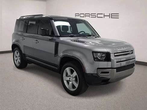 Used 2024 Land Rover Defender 110 X-Dynamic SE AWD/4WD image 8