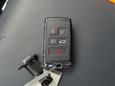 Used 2025 Land Rover Range Rover Sport Dynamic SE AWD/4WD image 30