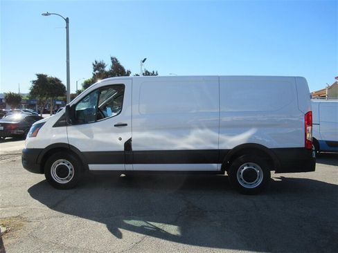 Used 2020 Ford Transit 150 Low Roof image 4