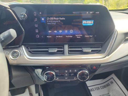 Used 2024 Chevrolet Trax ACTIV FWD image 13