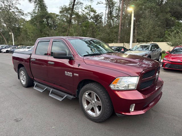 Used 2016 RAM 1500 Express RWD image 3