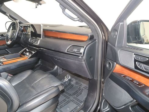 Used 2020 Lincoln Navigator L Reserve w/ Equipment Group 208A Reserve image 47