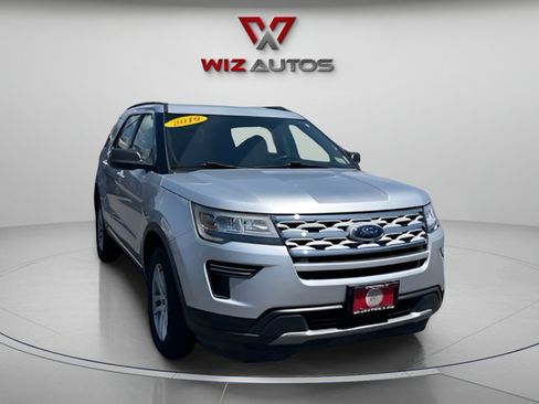 Used 2019 Ford Explorer XLT AWD/4WD image 7