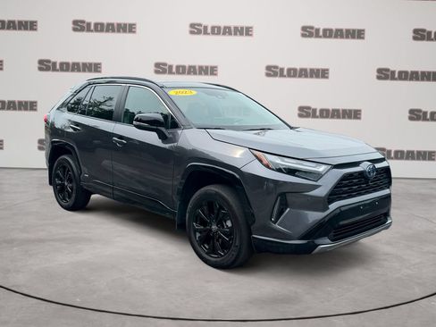 Used 2023 Toyota RAV4 XSE AWD/4WD image 7