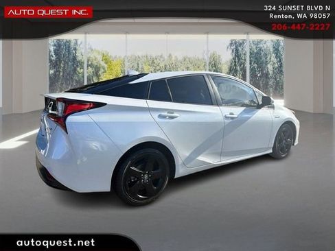 Used 2022 Toyota Prius Limited image 5
