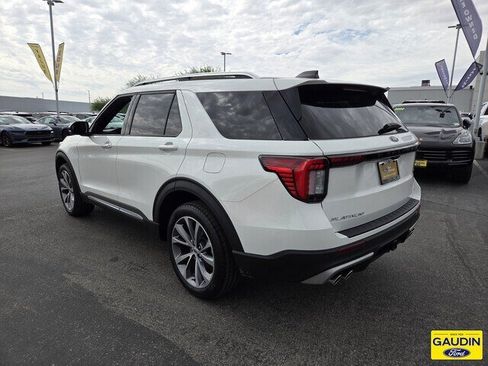 Certified 2025 Ford Explorer Platinum w/ Ultimate Package AWD/4WD image 5