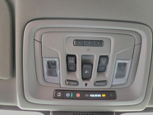 Used 2024 GMC Sierra 1500 Denali w/ Denali Reserve Package image 17