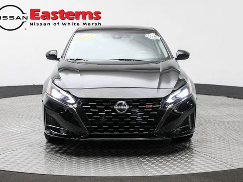 Used 2023 Nissan Altima 2.5 SR image 2