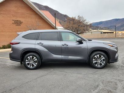 Used 2024 Toyota Highlander XLE