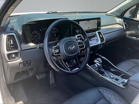 Certified 2021 Kia Sorento SX Prestige AWD/4WD image 17