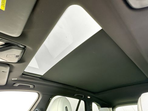 Used 2024 BMW X5 xDrive40i w/ Premium Package image 23