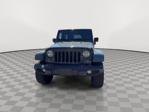 Used 2014 Jeep Wrangler Unlimited Sahara w/ Max Tow Package AWD/4WD image 3