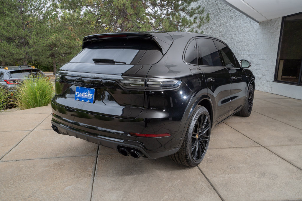 Used 2021 Porsche Cayenne Turbo AWD/4WD image 6