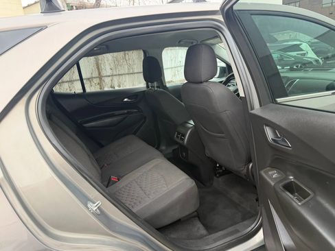 Used 2018 Chevrolet Equinox LT AWD/4WD image 26