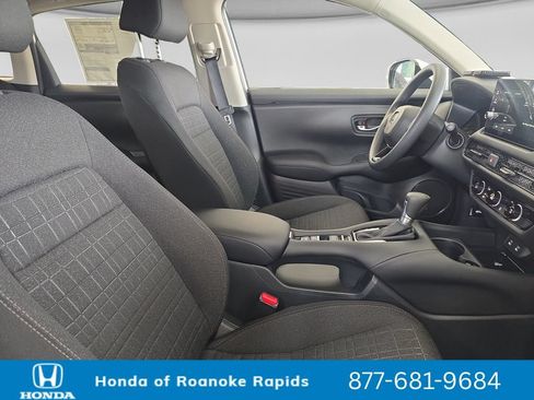 New 2027 Honda HR-V LX image 17