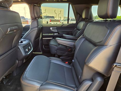 Used 2026 Ford Expedition Tremor AWD/4WD image 22