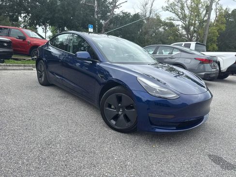 Used 2023 Tesla Model 3 Standard Range RWD image 7