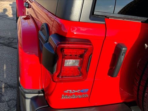 Used 2023 Jeep Wrangler Unlimited Sahara w/ Cold Weather Group image 21