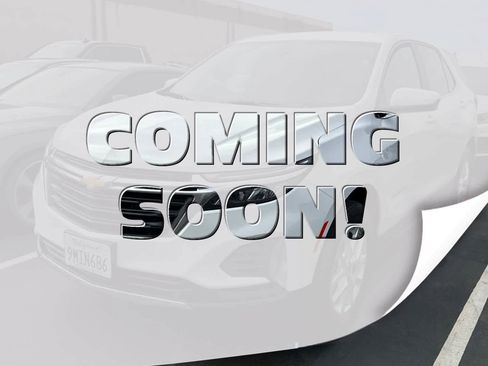 Used 2024 Chevrolet Equinox LT image 1