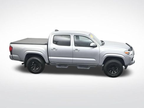 Used 2022 Toyota Tacoma SR AWD/4WD image 31