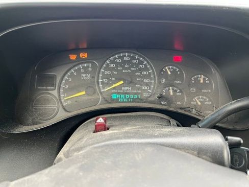 Used 2001 Chevrolet Silverado 1500 LS w/ Firm Ride Suspension Pkg RWD image 17