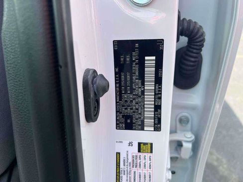 Certified 2023 Toyota Corolla Cross L image 25