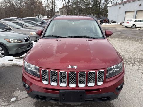 Used 2014 Jeep Compass Latitude image 4