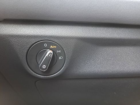 New 2026 Volkswagen Jetta SE image 17