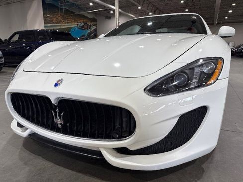 Used 2015 Maserati GranTurismo Sport image 28