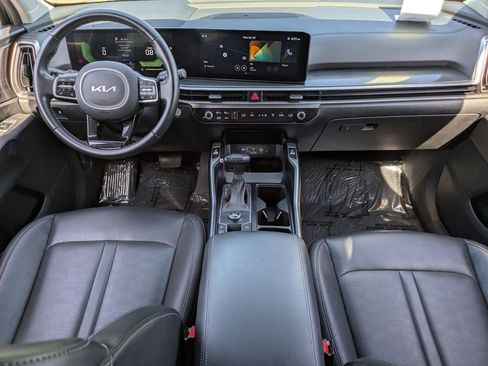 Used 2024 Kia Sorento S FWD image 23