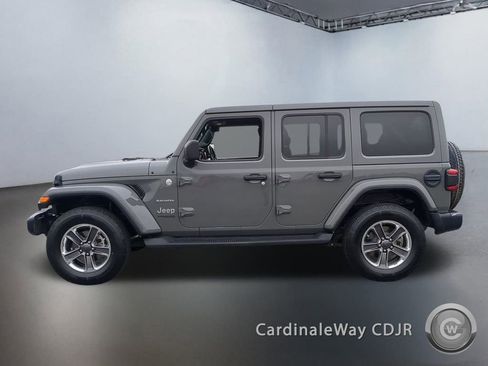 Used 2020 Jeep Wrangler Unlimited Sahara image 5