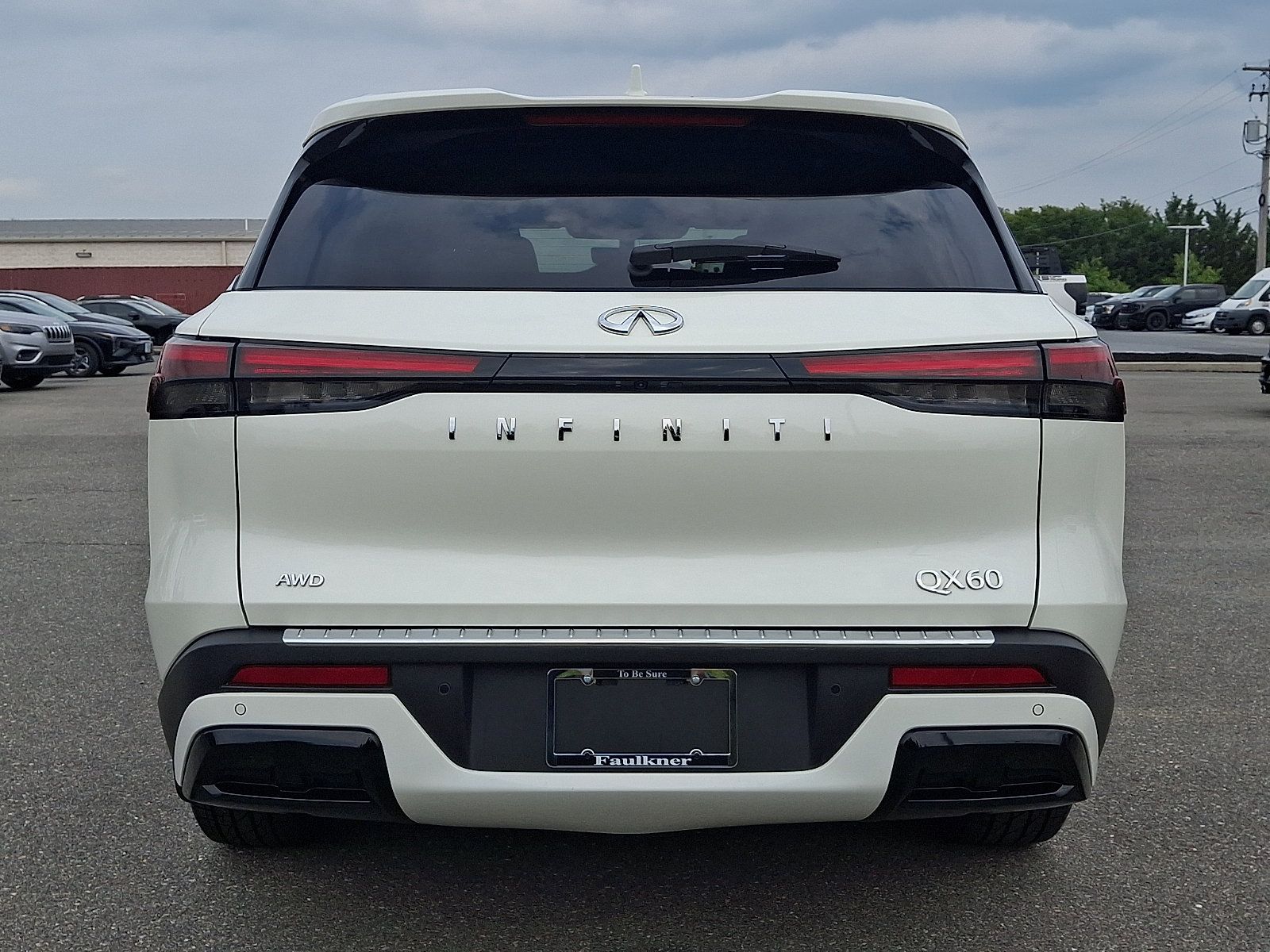 Certified 2023 INFINITI QX60 Luxe w/ Vision Package AWD/4WD image 8