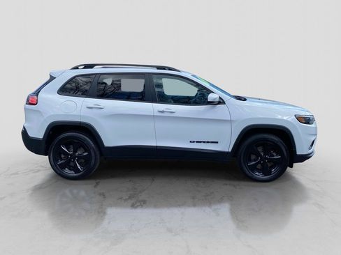 Certified 2020 Jeep Cherokee Latitude Plus AWD/4WD image 9
