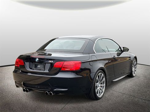 Used 2013 BMW M3 Convertible image 2