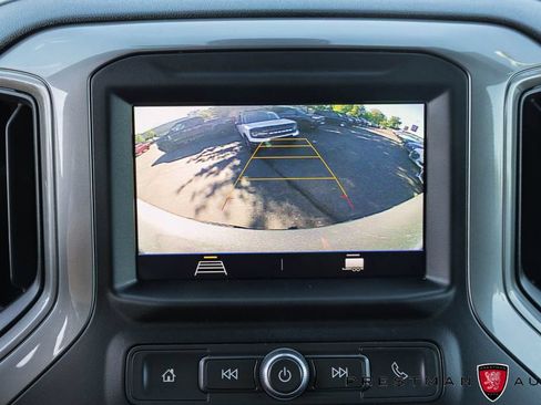 Used 2021 Chevrolet Silverado 1500 Custom Trail Boss w/ Safety Confidence Package AWD/4WD image 7